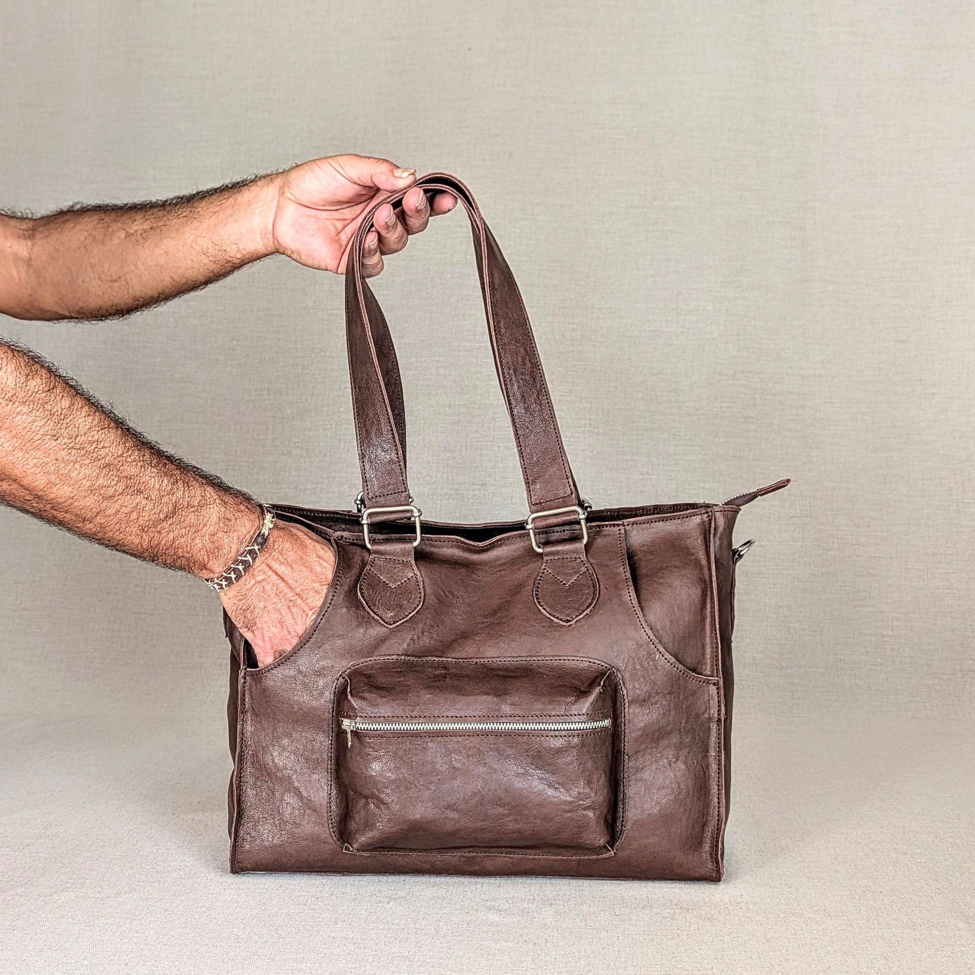 bolsa-de-pile-fin-de-semana-oficina-color-marrón